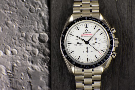 Omega Speedmaster Moonwatch White